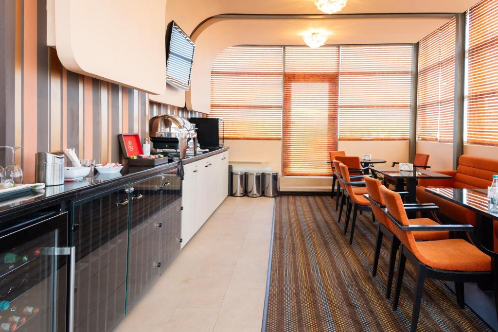 Wyndham Cluj - Suite Esecutiva Deluxe Premium Con Vista Belle