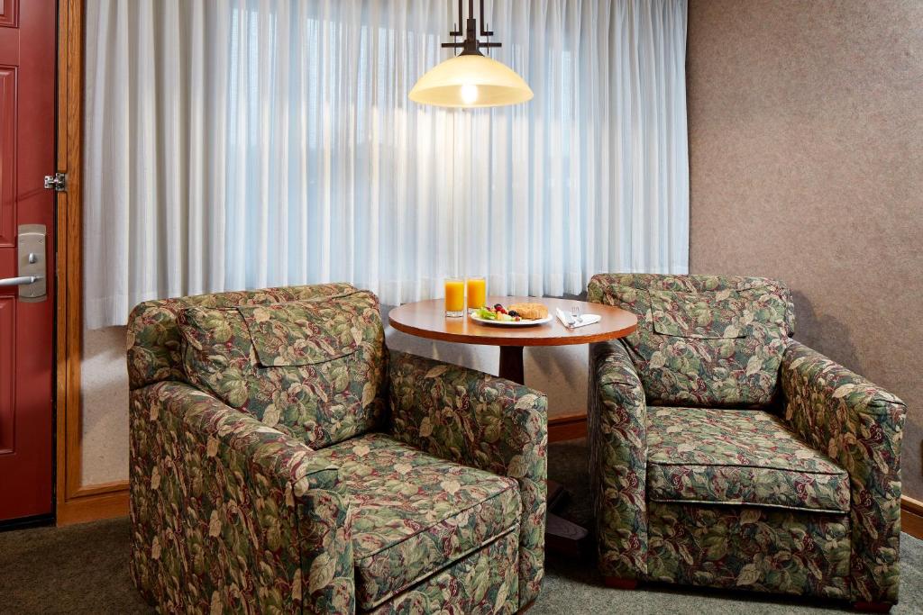 Cavalier Oceanfront Resort - Quadruple Chambre