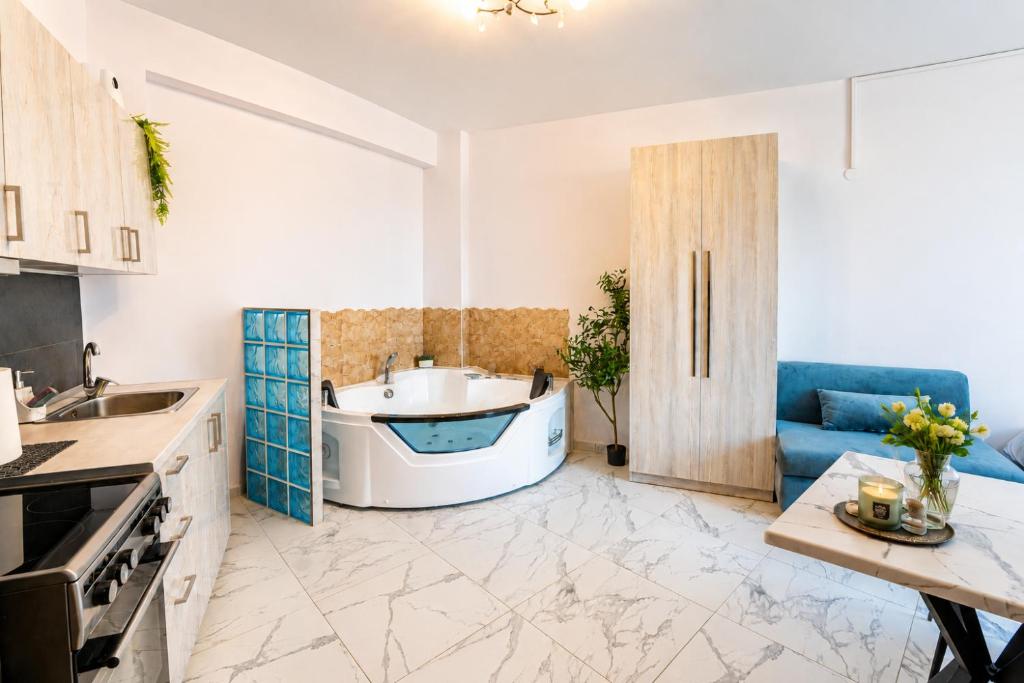 Valaoritou Luxury Jacuzzi by Dimcol 2