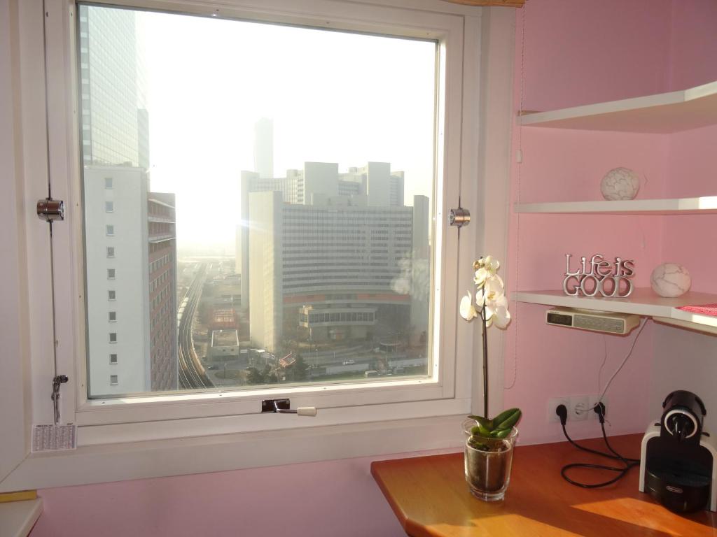 Zdjęcie z galerii obiektu Flat UNO City w Wiedniu