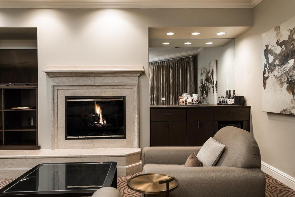 Montecito Inn - King Studio