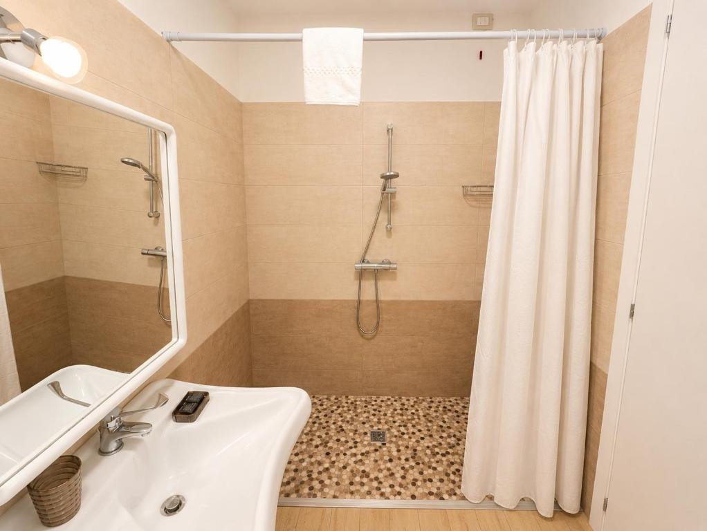 Hotel Residence Vallecorsa - Quarto Triplo Standard
