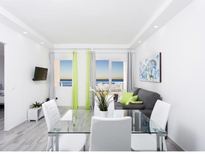 906 Luxury Sea View Apartment Club Paraíso