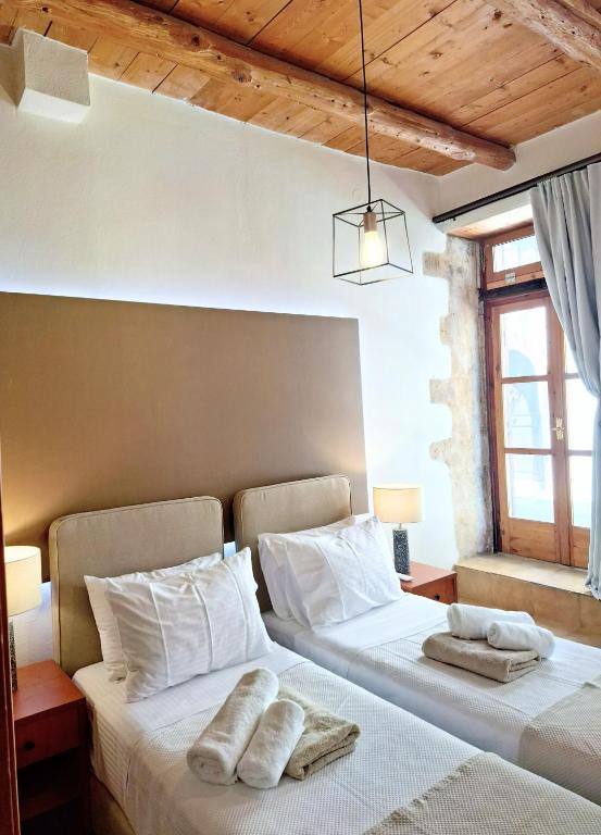 Casa dell'Arco Antico Ground floor and private patio