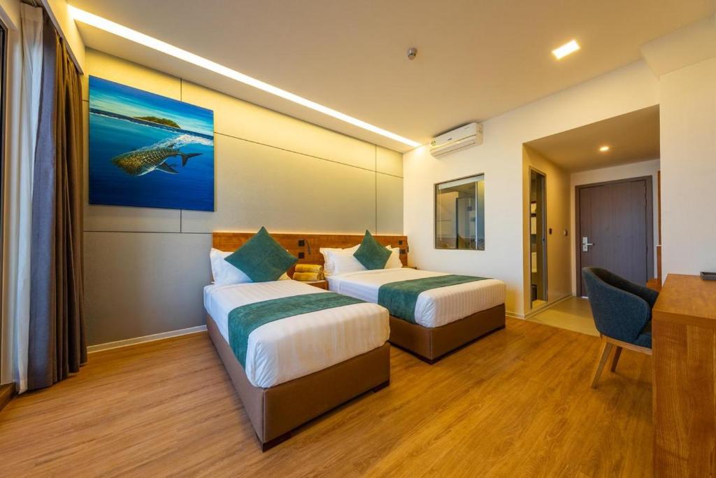Triton Exotica - View 28