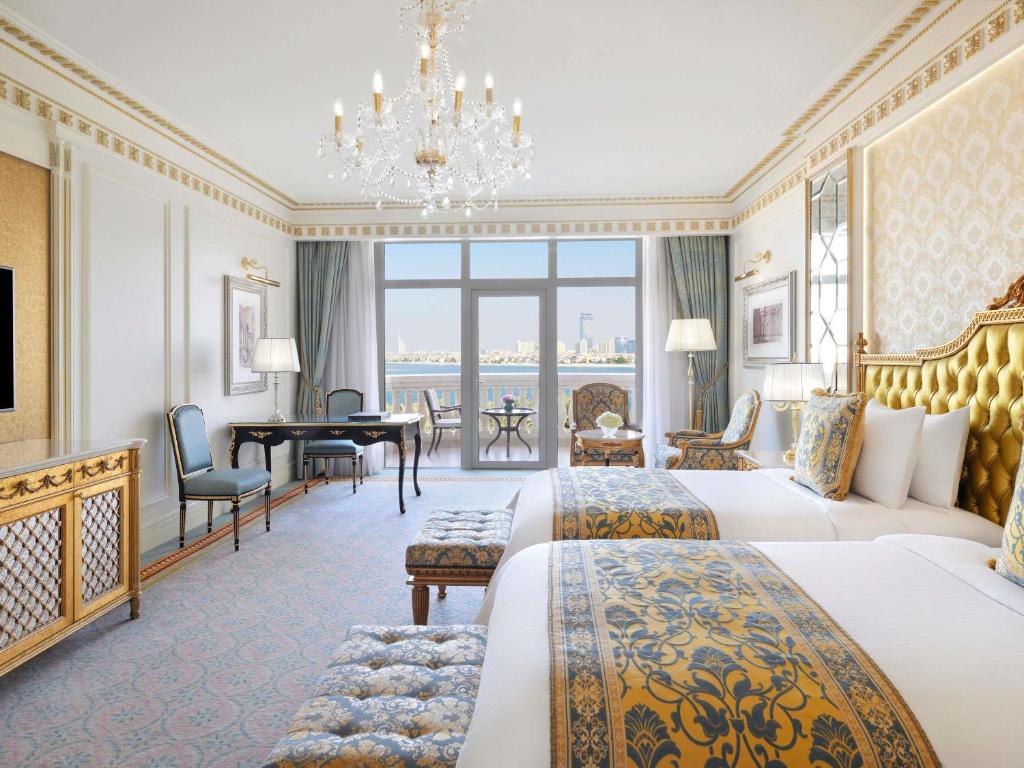 Raffles The Palm - 
