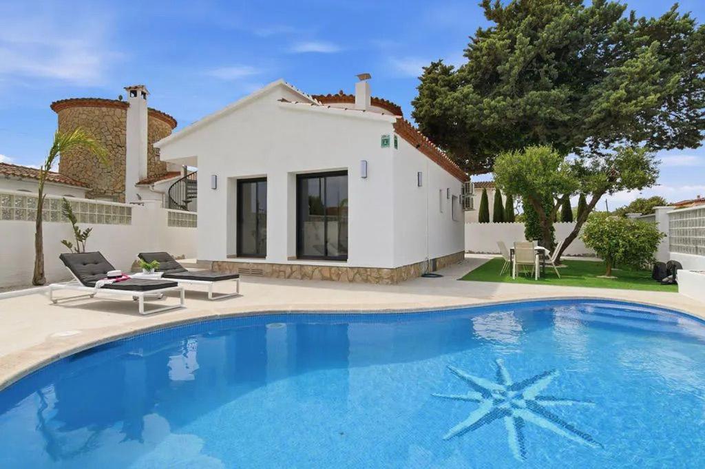 Villa Alberes Luxury Pool House