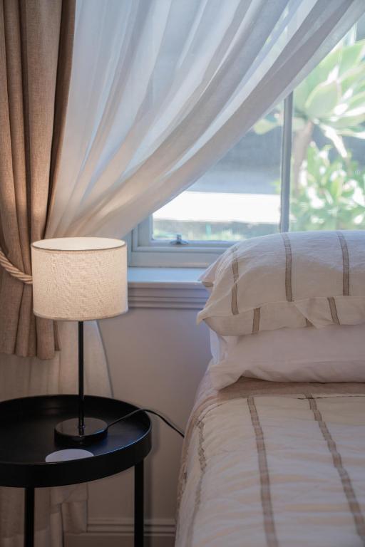 Beach Heritage On Horseshoe Guest House - Double Room With Balcony