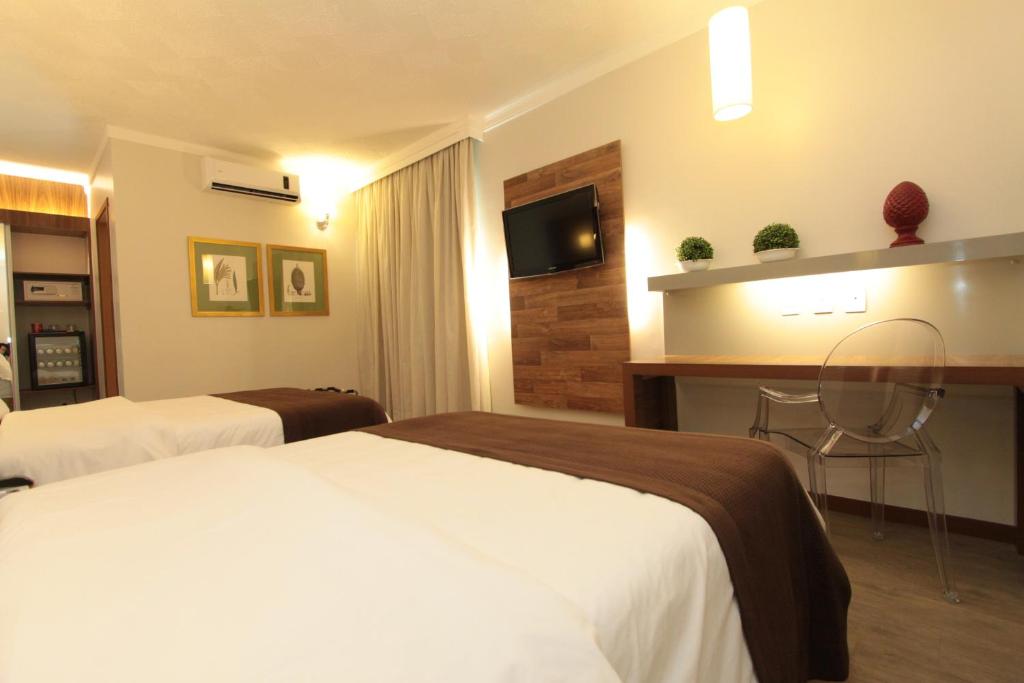  Oasis Tower Hotel