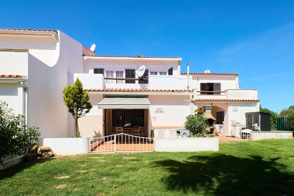Casa Sauchi mit Gemeinschaftspool - Neu renoviert