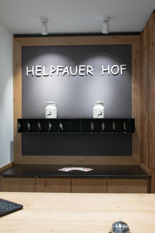 Fotografie z fotogalerie ubytování Landgasthaus Helpfauer Hof v destinaci Uttendorf