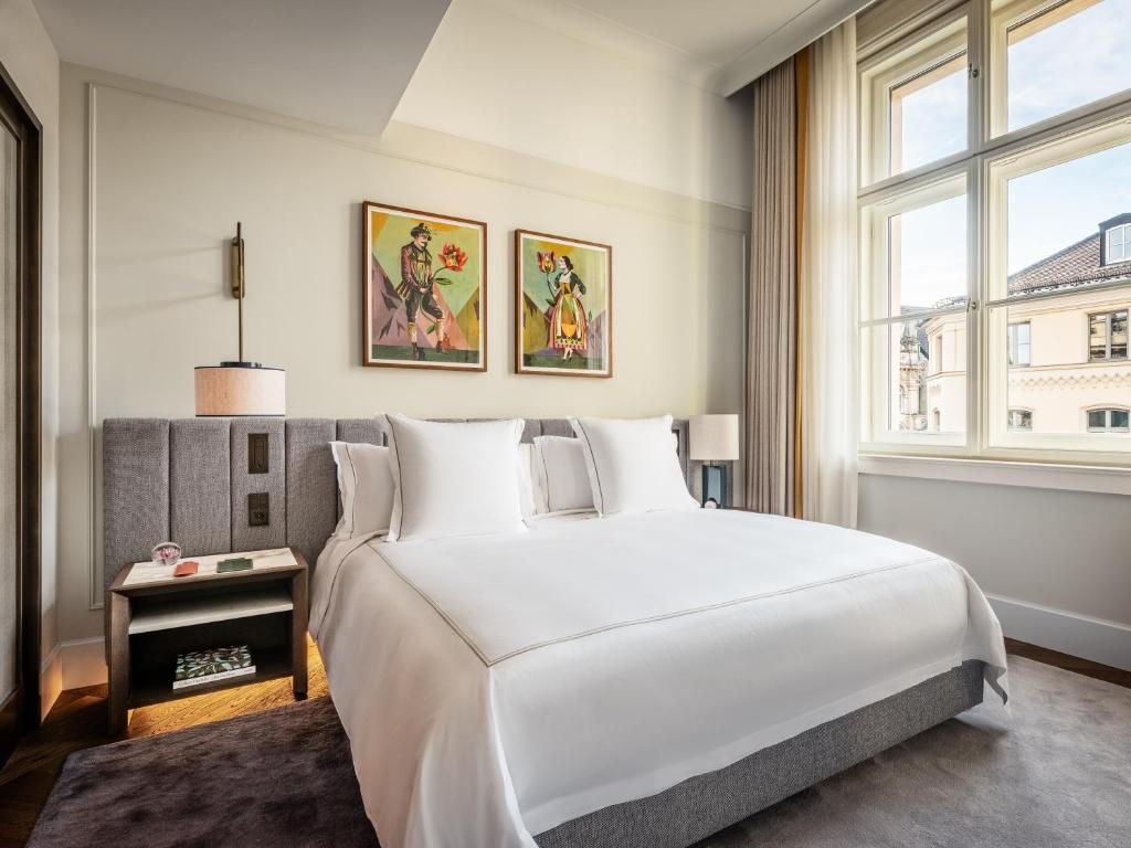Deluxe Suite King