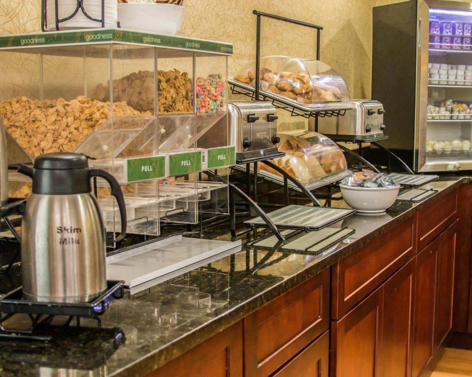Comfort Inn Birch Run - Frankenmuth photo