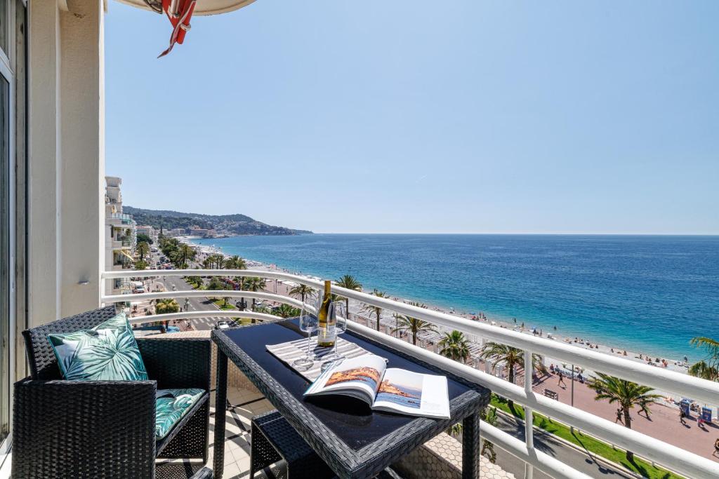 PROMENADE - Stunning Sea View