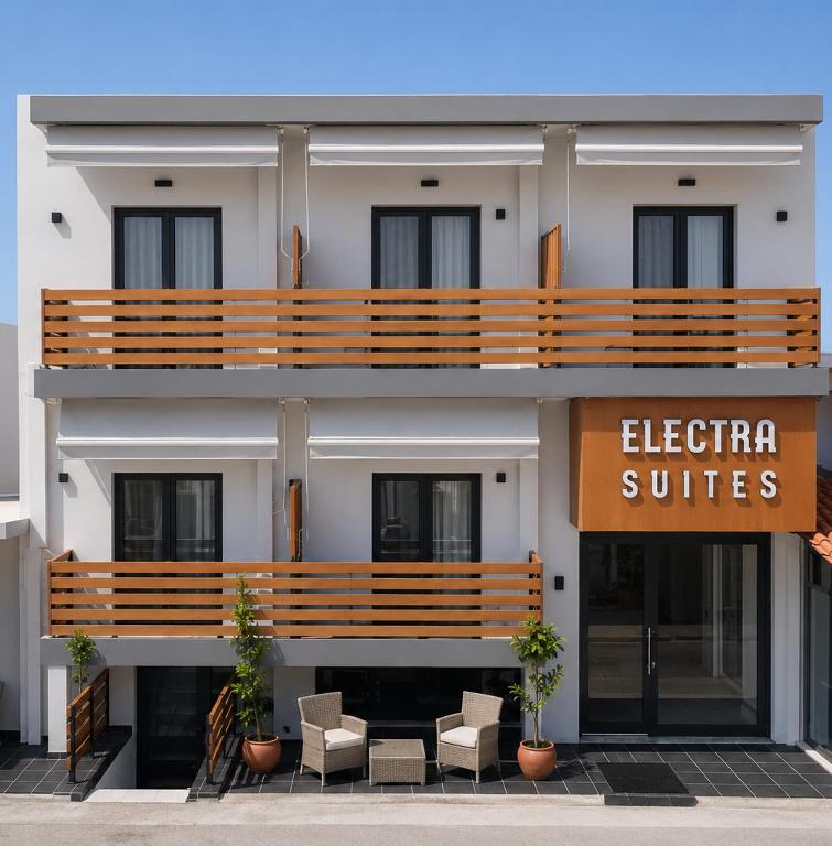 ein Gebäude mit einem Schild, auf dem „Electeria Suites“ steht in der Unterkunft Electra Suites in Samothráki
