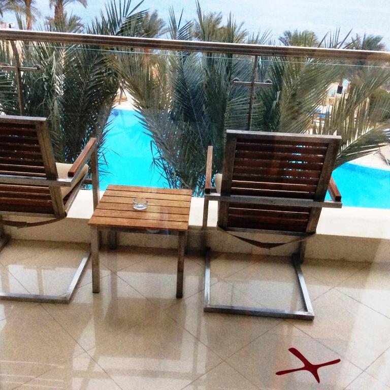 Xperience Sea Breeze Resort - 9