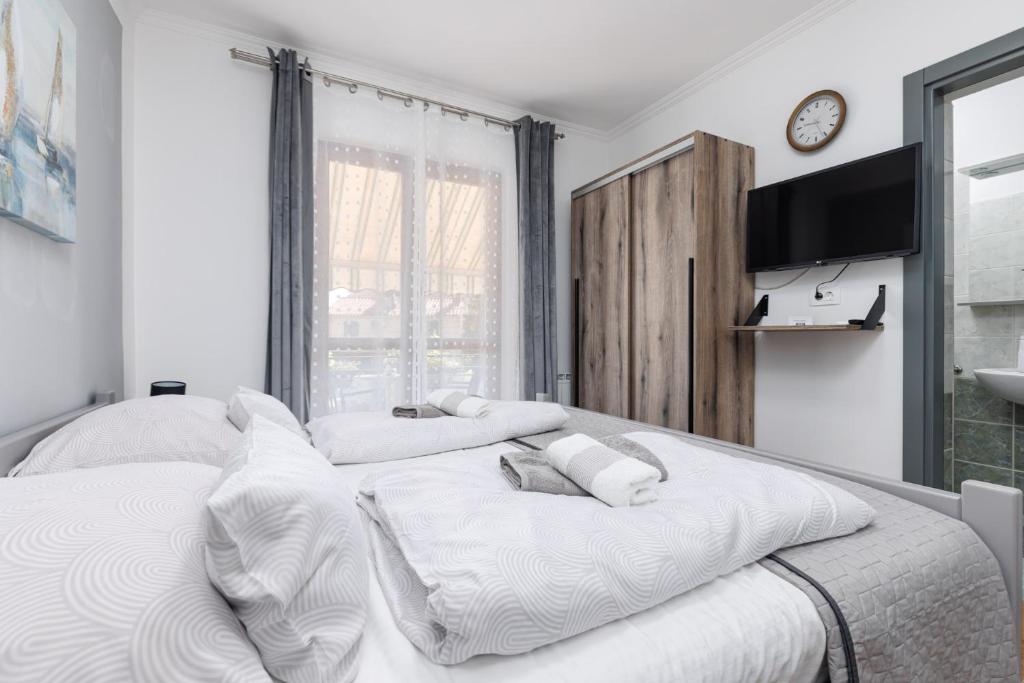 Room with terace Miranda