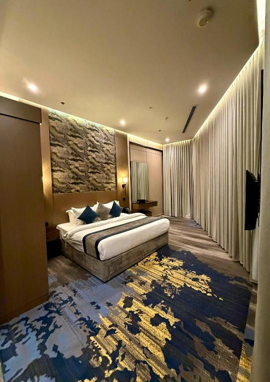 MORA HOTEL
