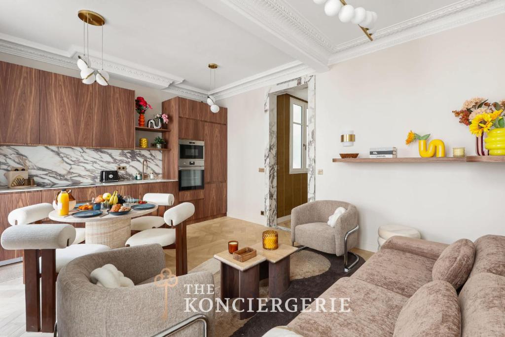 Luxury Apartment in Saint-Germain, Bon Marché, With AC