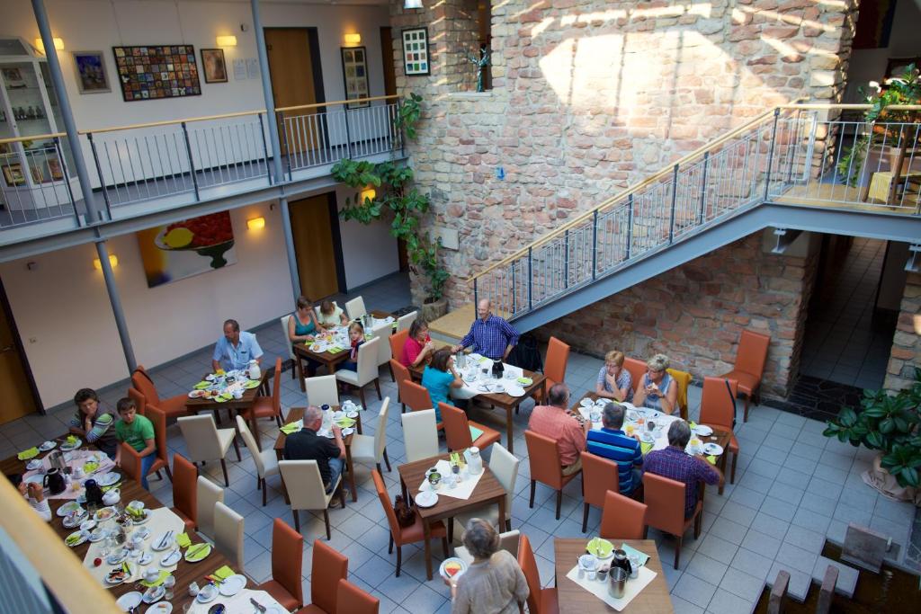 Restaurace v ubytování Hotel & Café Ritter von Böhl