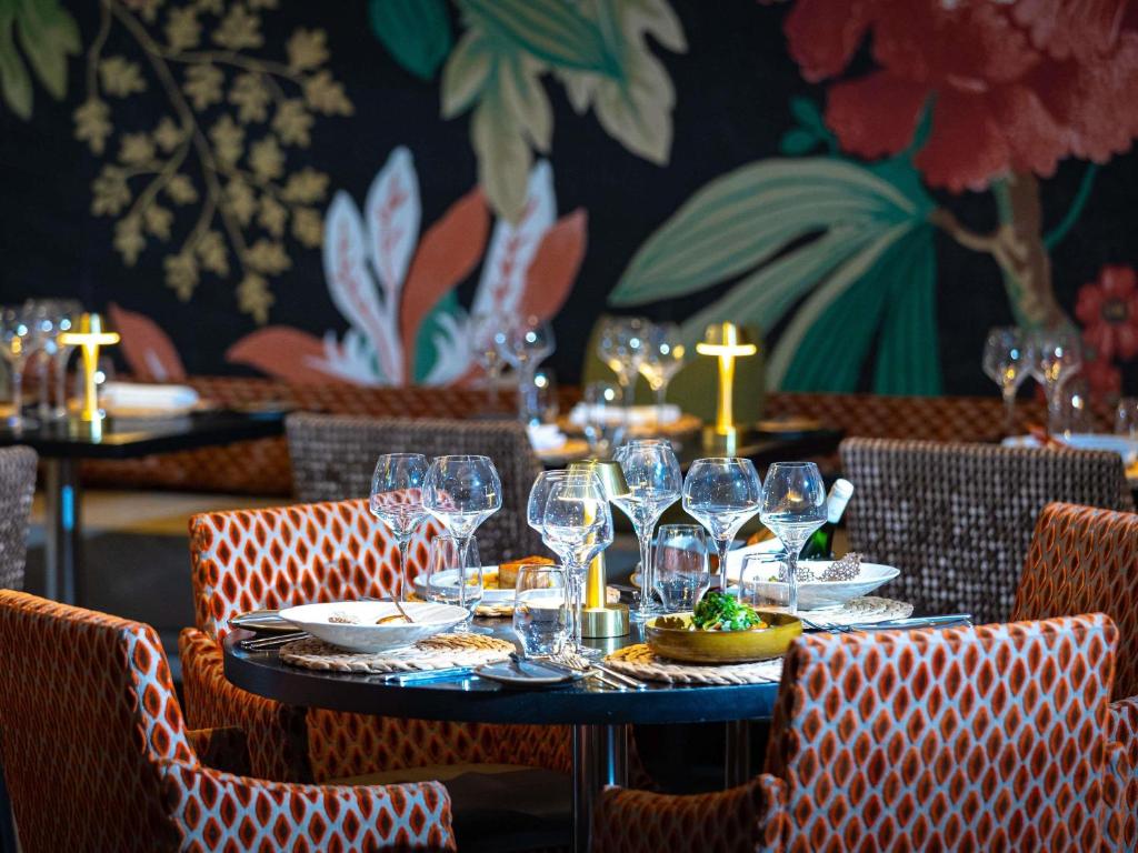 Novotel London West photo