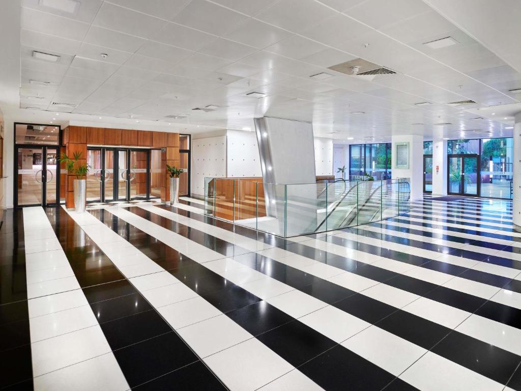 Novotel London West photo
