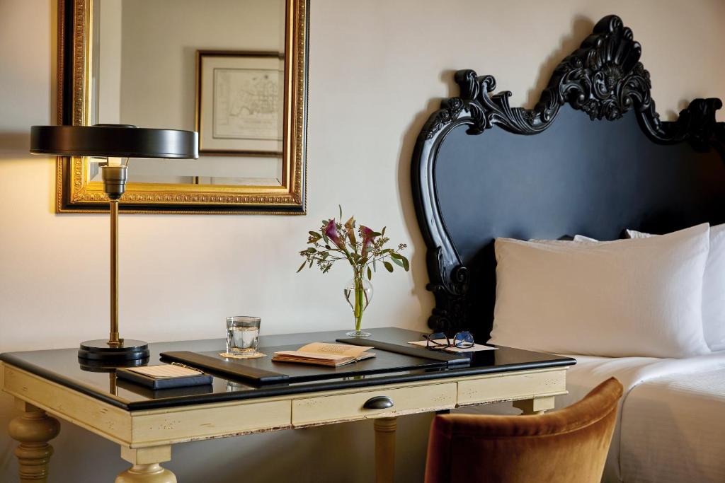 French Quarter Inn photo