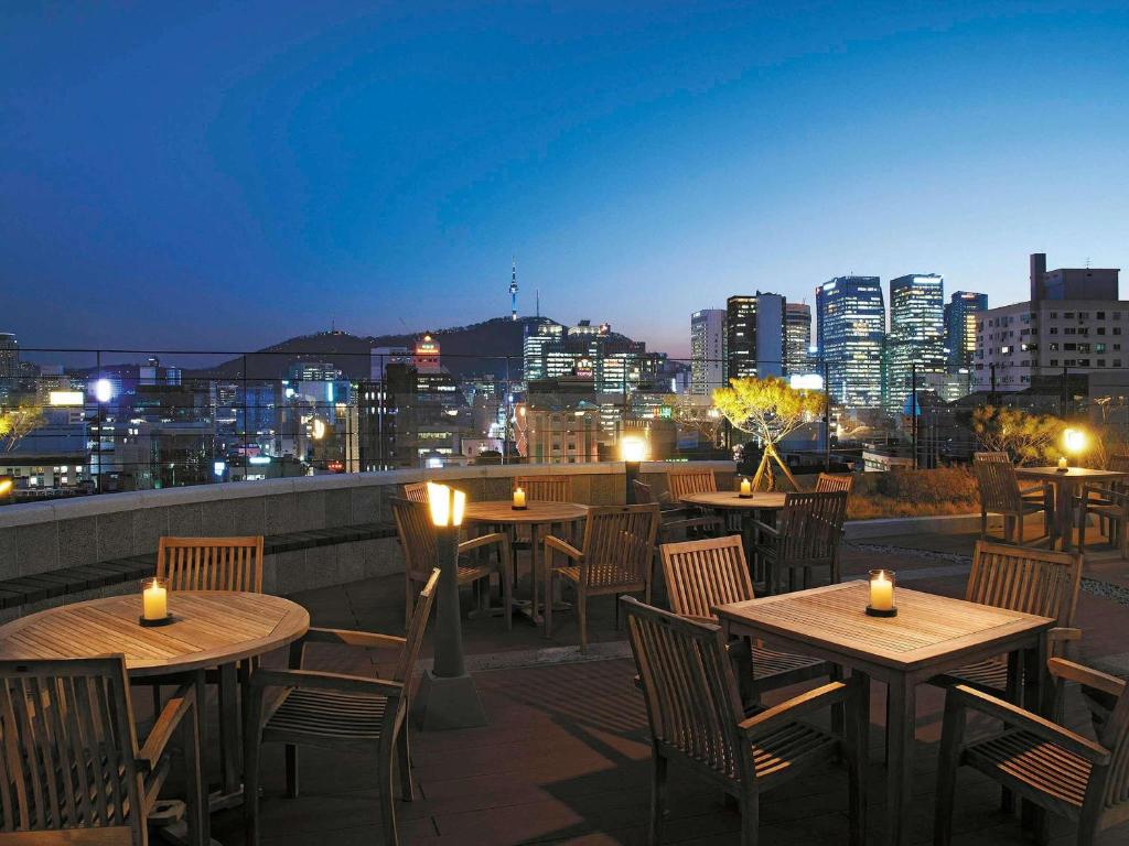 ibis Ambassador Seoul Insadong exterior