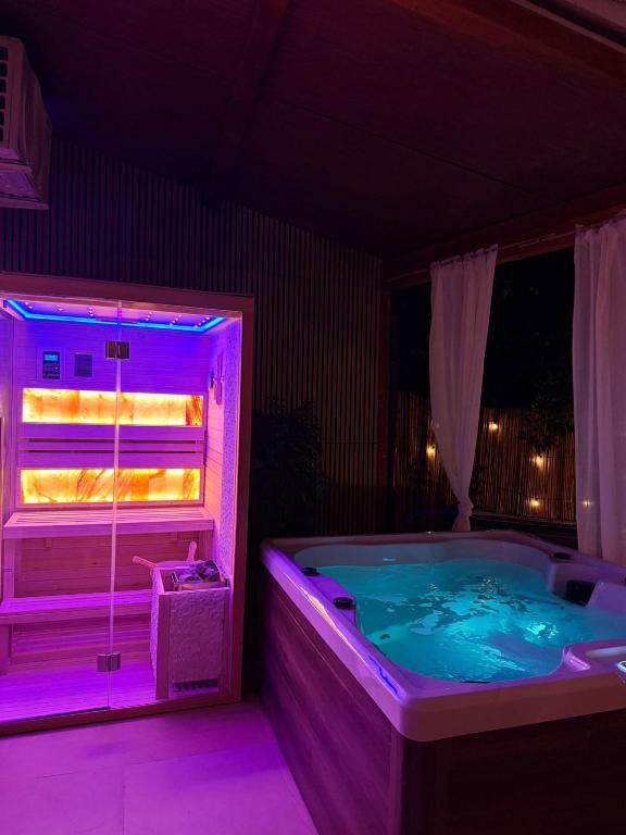 OIKOS Guesthouse & Rooftop