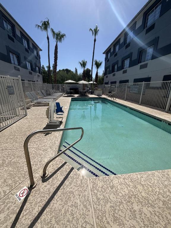 Spark by Hilton Tempe Phoenix Airport photo