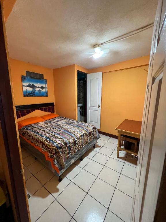 Hostal The Campanario