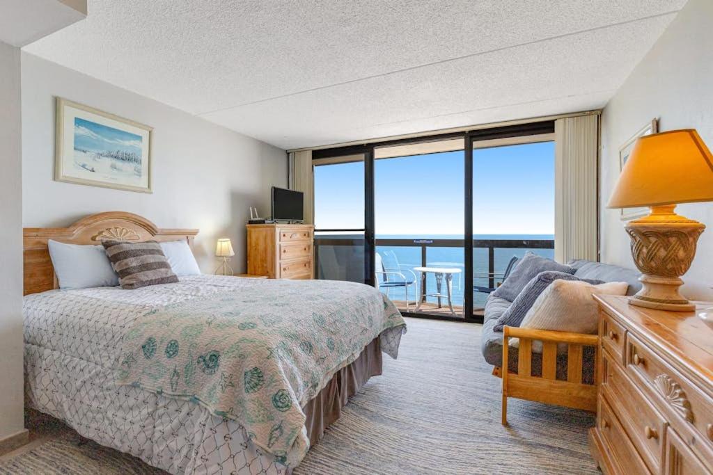 Golden Sands 1109