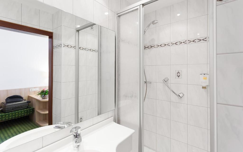 Koupelna v ubytování Hotel Pfälzer Wald