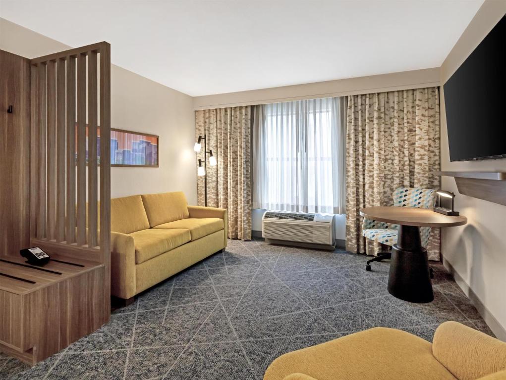 Hampton Inn & Suites Nashville Franklin - 