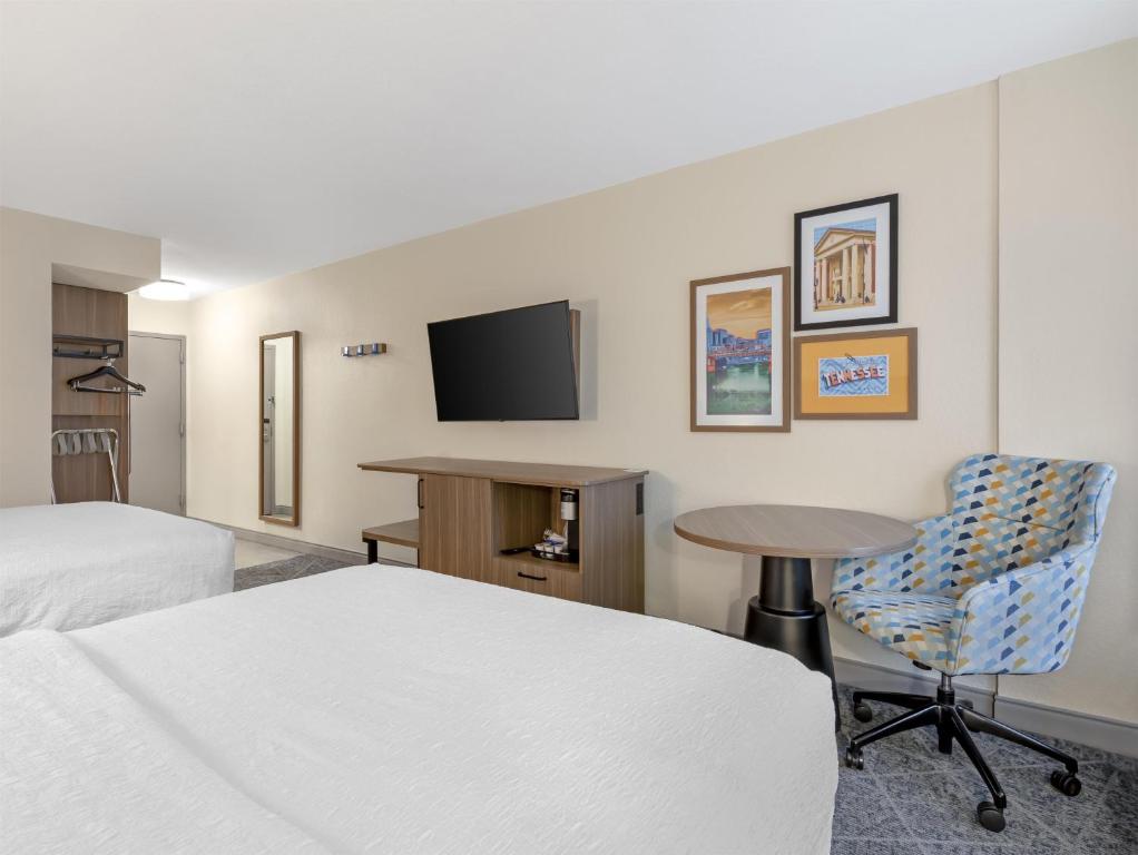 Hampton Inn & Suites Nashville Franklin - 