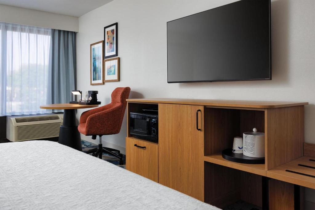 Hampton Inn Oak Ridge Knoxville - キングルーム キングベッド付 禁煙