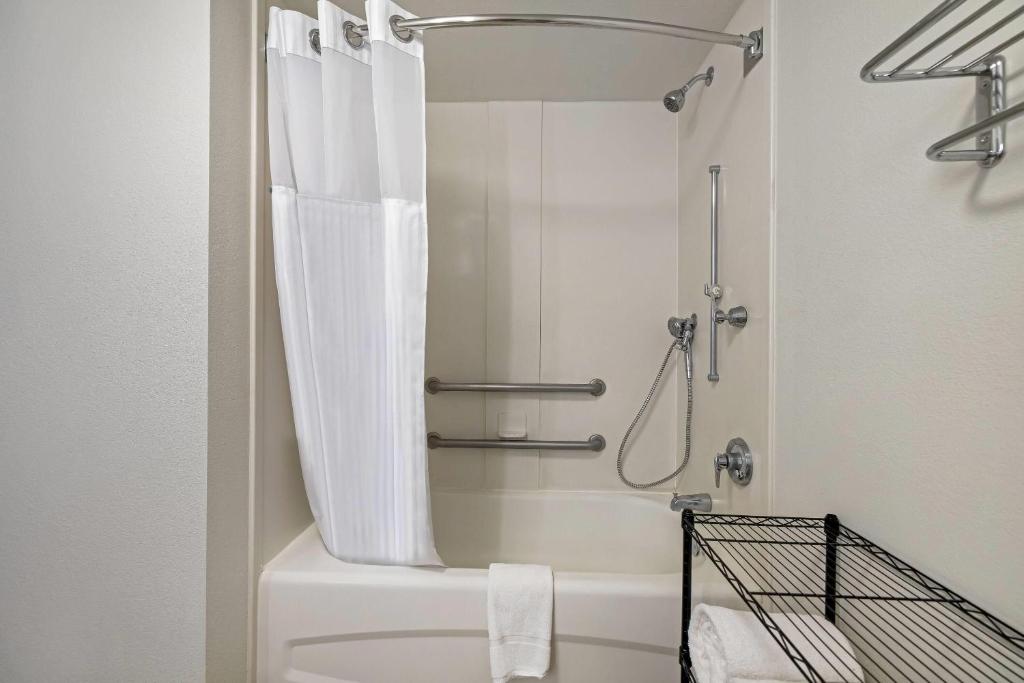 La Quinta by Wyndham Albuquerque West - 