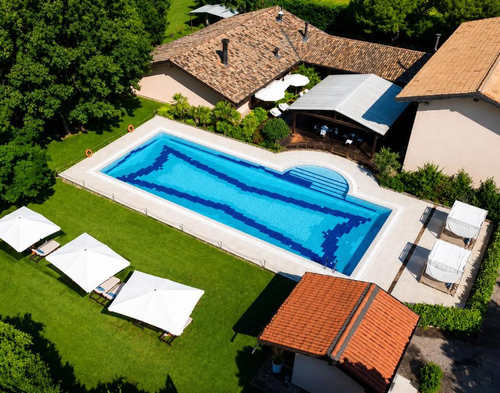 an overhead view of a swimming pool in a yard at VM Boutique in Castiglione di Ravenna