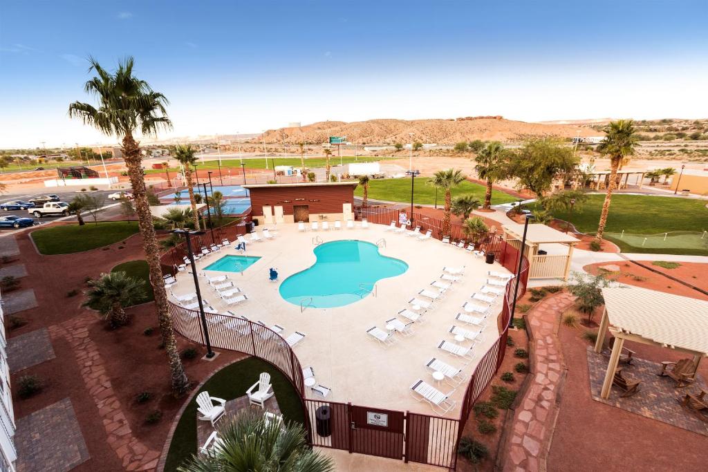 Holiday Inn Resort Mesquite by IHG photo
