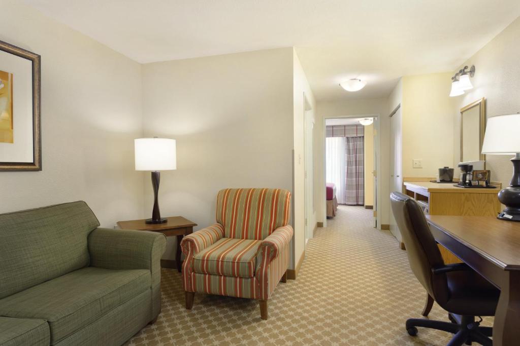 Country Inn & Suites by Radisson, Nevada, MO - Suite 1 Chambre Lit King-Size - Non-Fumeurs