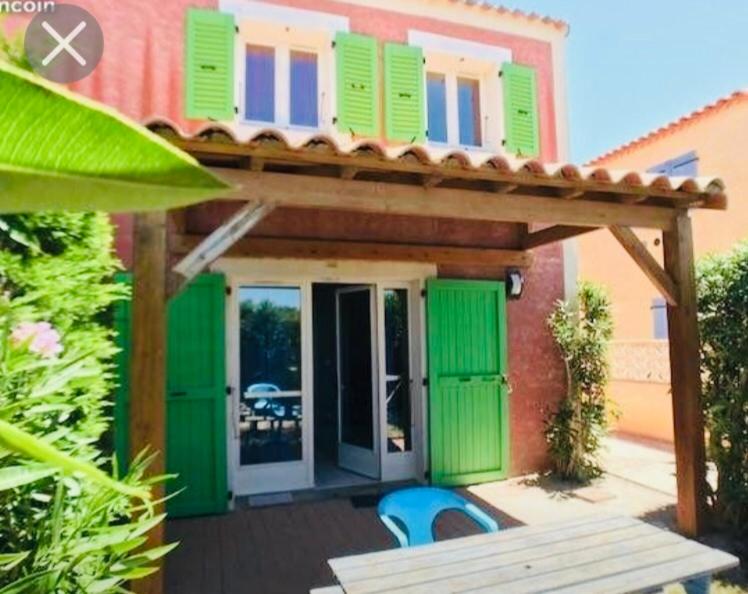 JOLIE MAISON ILE DES PECHEURS dans résidence avec piscine