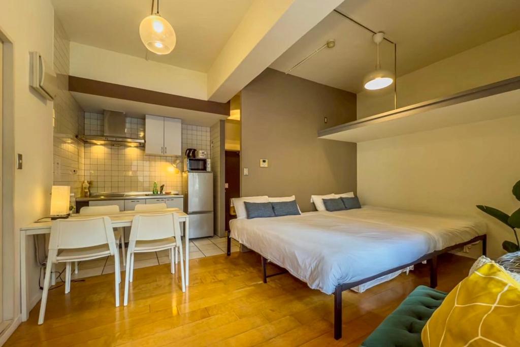 Walk to Namba Quiet Stay near Nipponbashi 2F