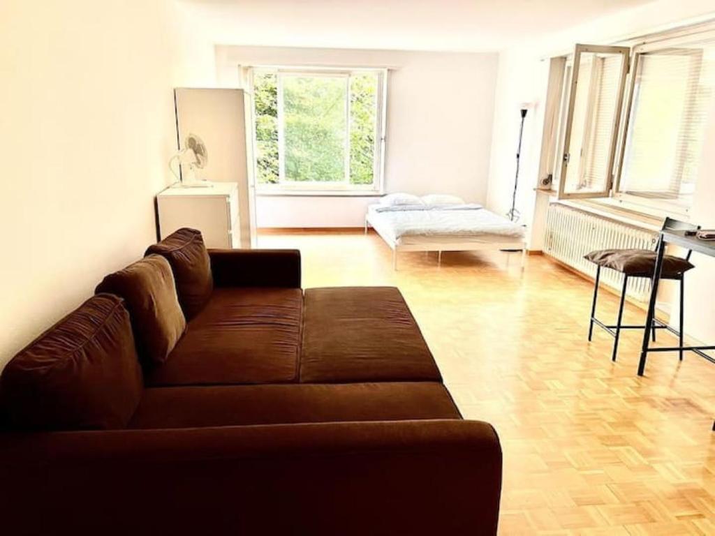 Zurich Center Flats with Balcony - Rigi