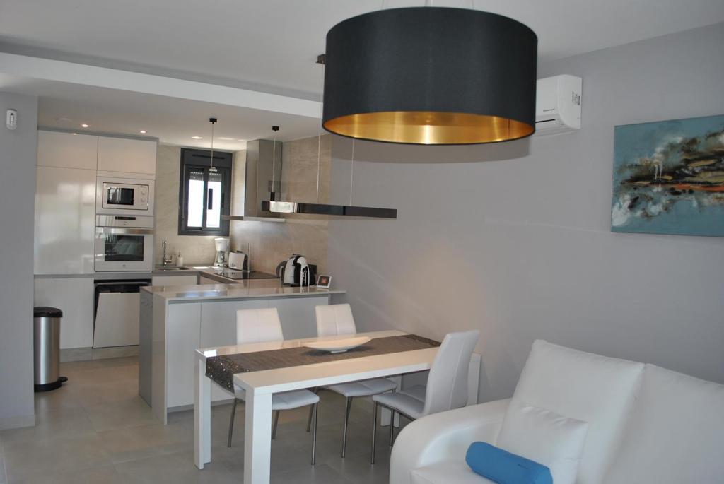 Kuchyň nebo kuchyňský kout v ubytování Penthouse Oasis Beach Los Altos