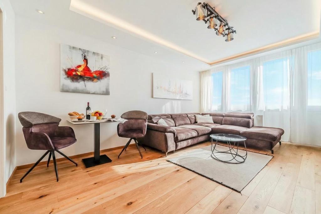 Aurora Park near Bundek - Happy Rentals