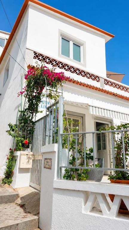 Casa tradicional- 3 quartos-150m praia no coração da cidade velha