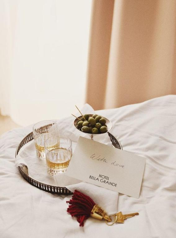 VELVET HOTEL