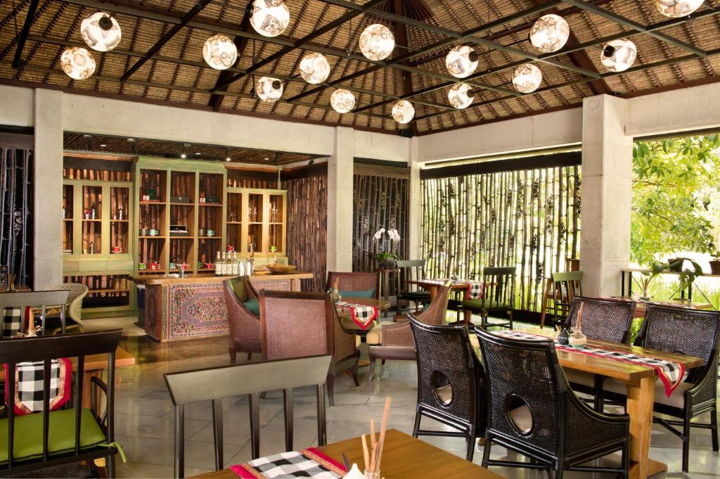 Posezení v ubytování AYANA Resort Bali