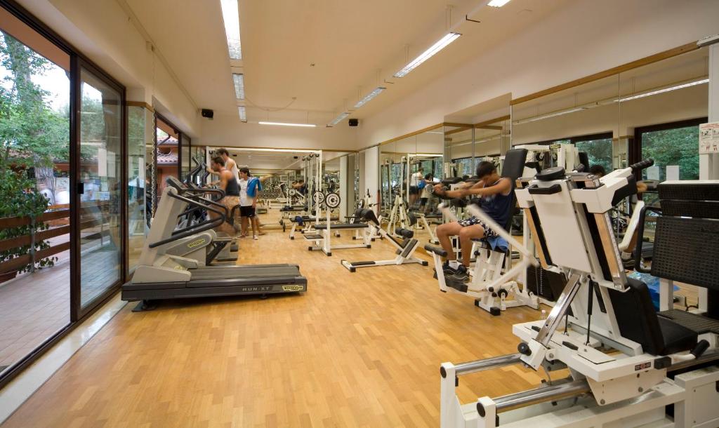 Posilňovňa alebo fitness centrum v ubytovaní Camping Mare e Pineta