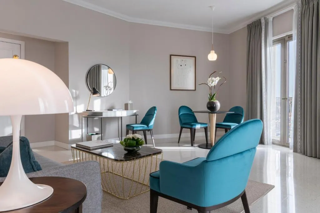 Harbor View Suite